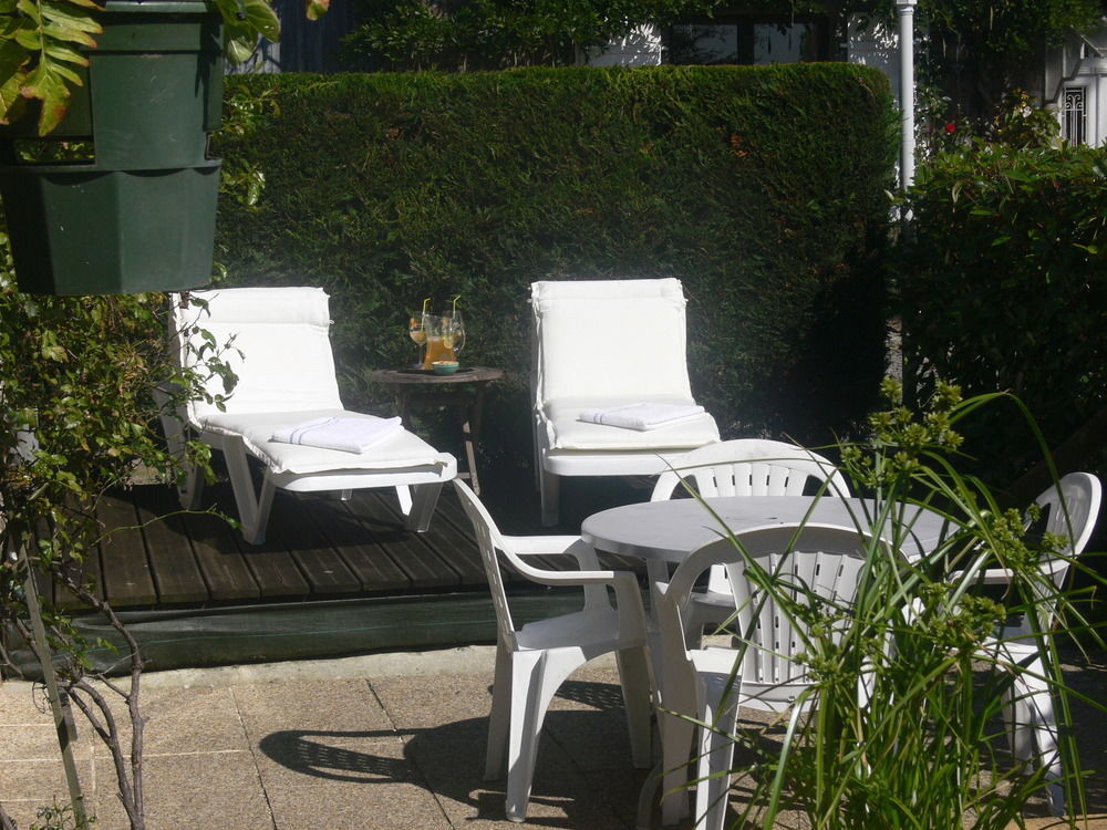 Le Jardin B&B Isigny-le-Buat Exterior foto