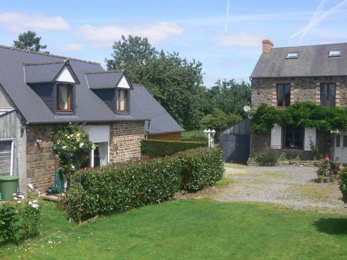 Le Jardin B&B Isigny-le-Buat Exterior foto